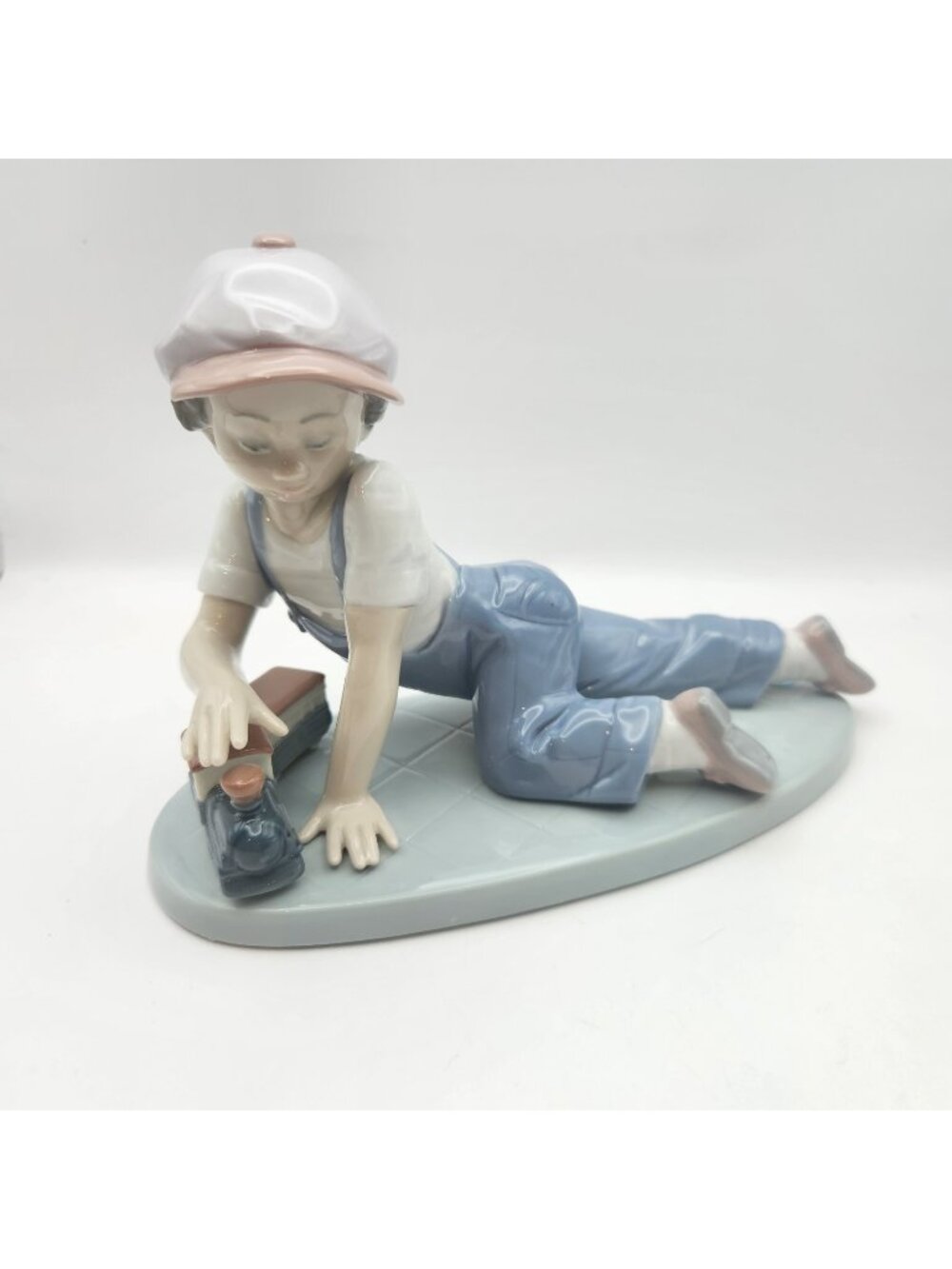 LLADRO Porcelain Boy Plays Train ALL ABOARD #7619 w/ Box Made in Spain 1992